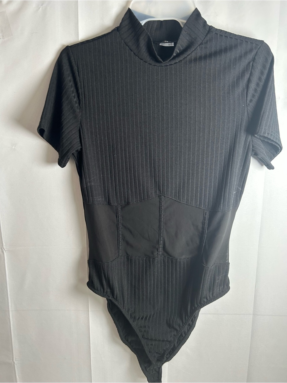 Black Ribbed Short Sleeve Bodysuit by Venus US/GB M